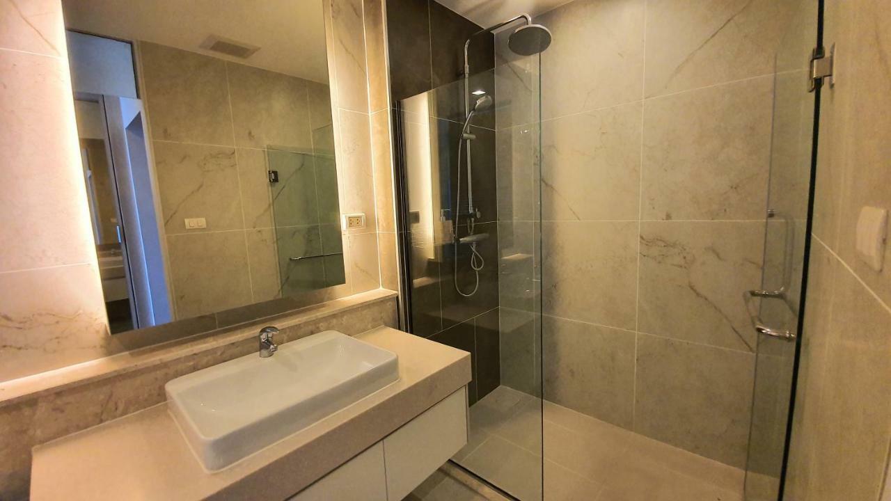 The Astra,City Center,Best View,Big Room,5Mins,Night Market 清邁 外观 照片